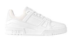 Unisex LV trainer knows