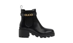 Lady boots with medium paragraph and logo