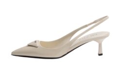 Décolleté slingback in vernice