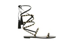 Sandali neri con borchie dorate in MV