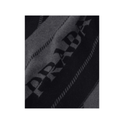 Alternative view of Piccola sciarpa in lana con logo jacquard