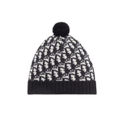 Cappello Oblique Con Pompom