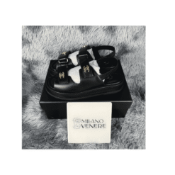 Velcro In Pelle Di Vitello Martellata Nera