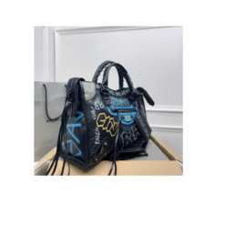 Borsa Classic City Graffiti nero/multicolore - immagine 4