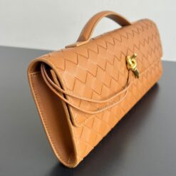 Alternative view of Clutch Andiamo Realizzata In Marrone Chiaro