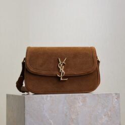 Alternative view of Borsa A Spalla Cassandre In Camoscio