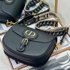 Borsa Bobby Oblique nera in vitello granato - immagine 6